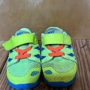 Infant Nikes free 5.0